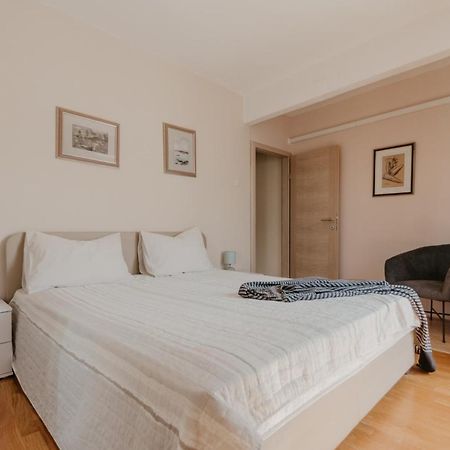 Apartments Ivana Драмал Екстериор снимка