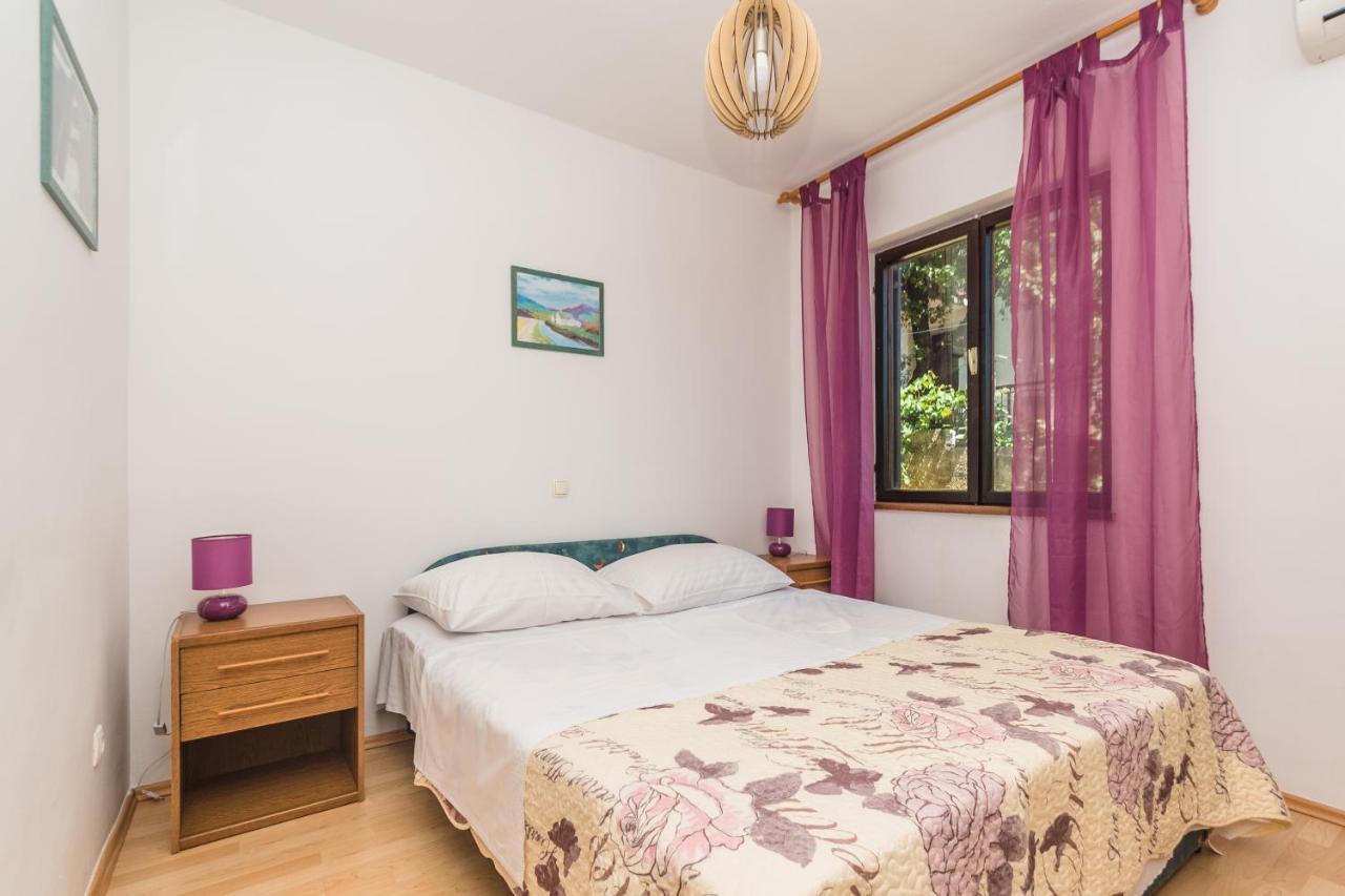 Apartments Ivana Драмал Екстериор снимка