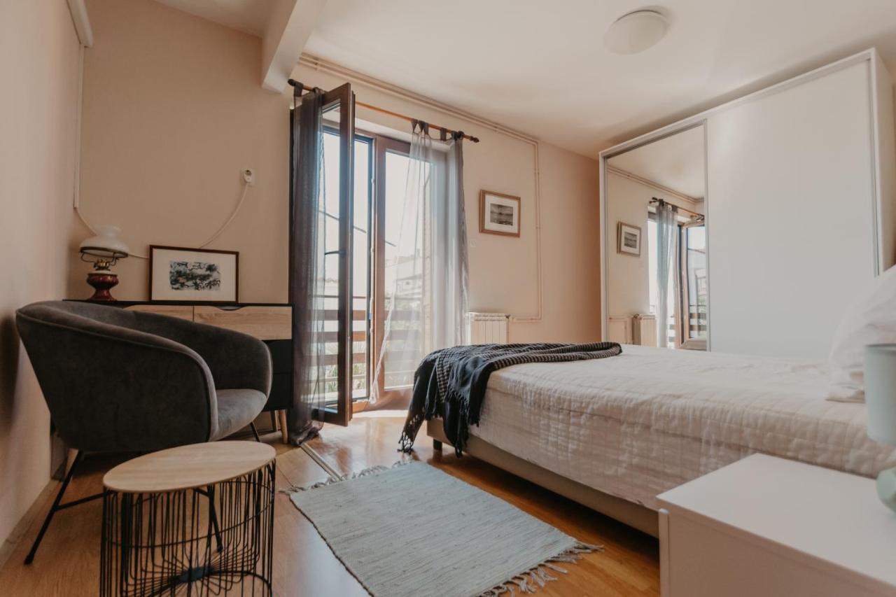Apartments Ivana Драмал Екстериор снимка
