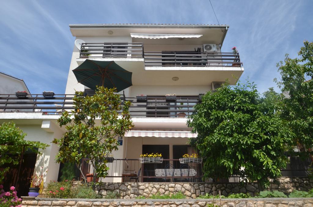 Apartments Ivana Драмал Екстериор снимка