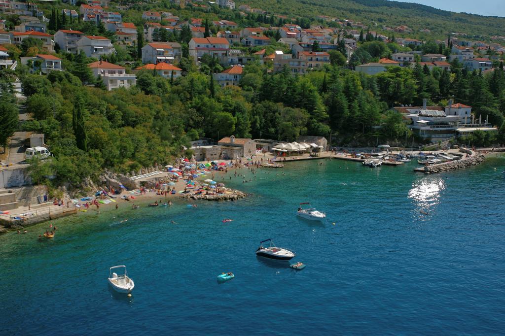 Apartments Ivana Драмал Екстериор снимка