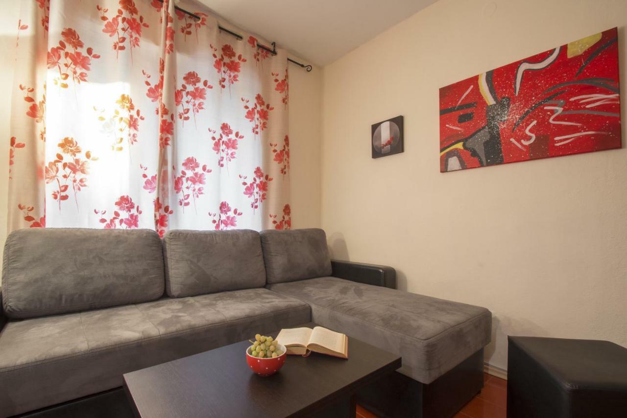 Apartments Ivana Драмал Екстериор снимка