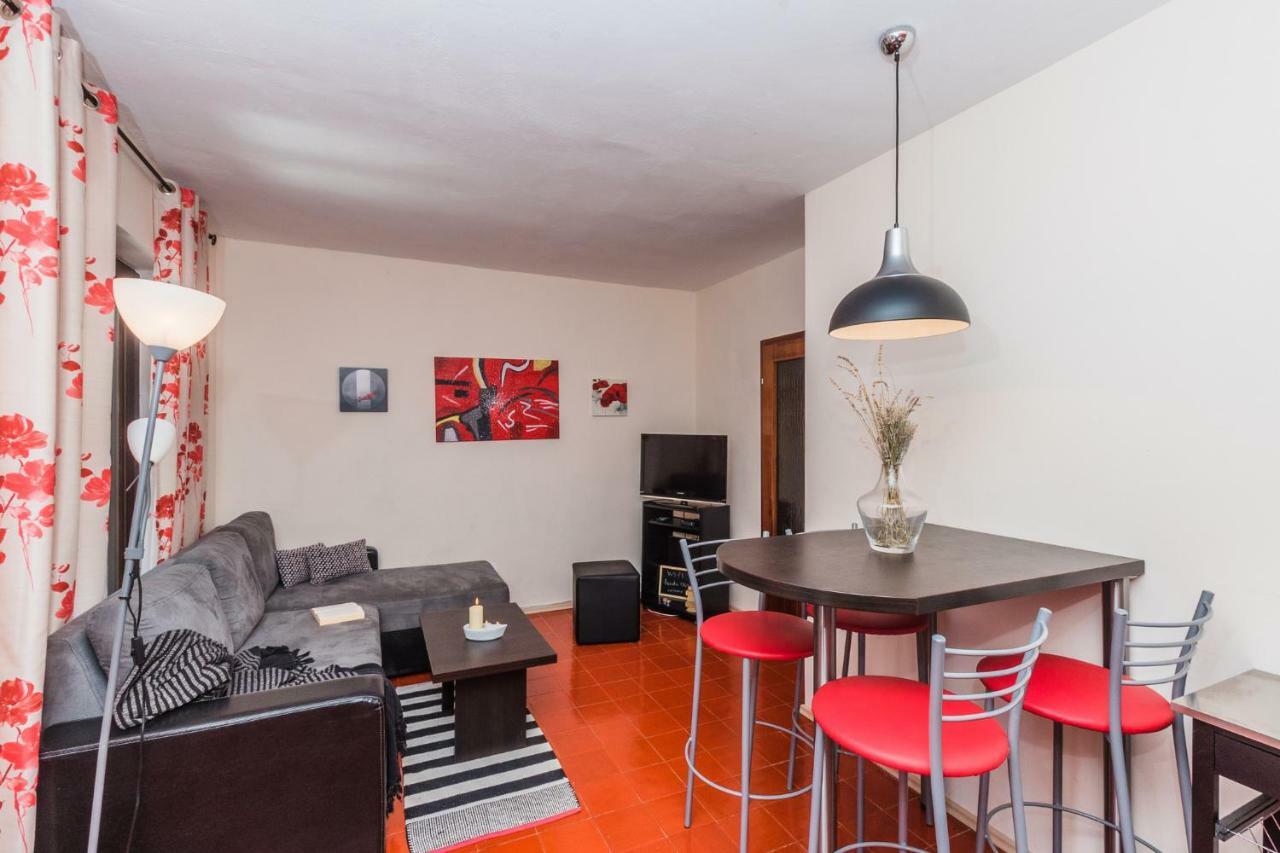 Apartments Ivana Драмал Екстериор снимка